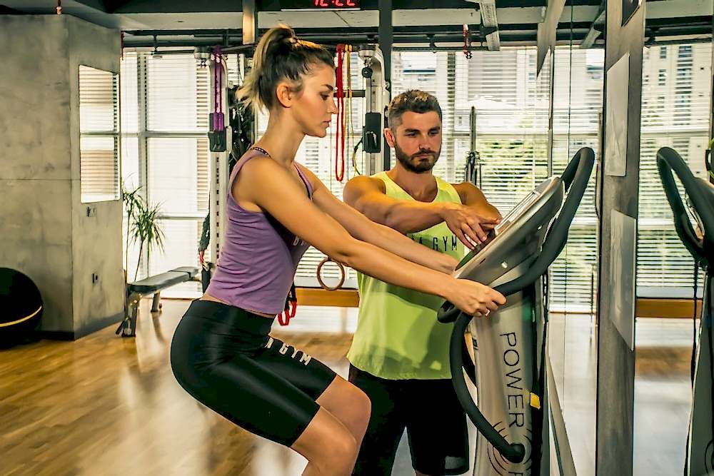 Bona Gym Power Plate Dersi Bona Gym Power Plate Dersi